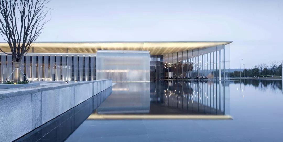 洛阳mg冰球突破集团